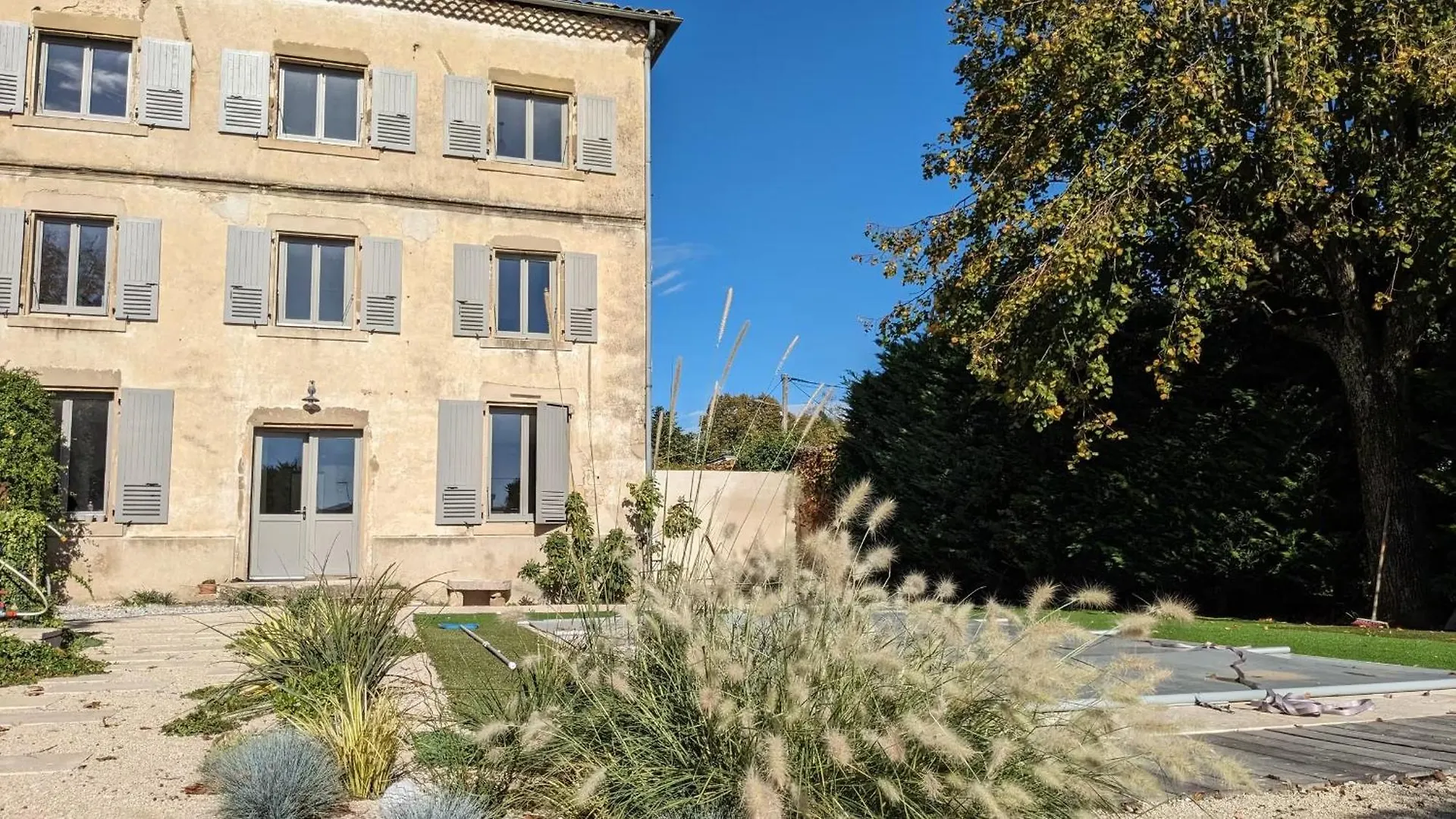 Holiday home La Maison Des Remparts Clerieux